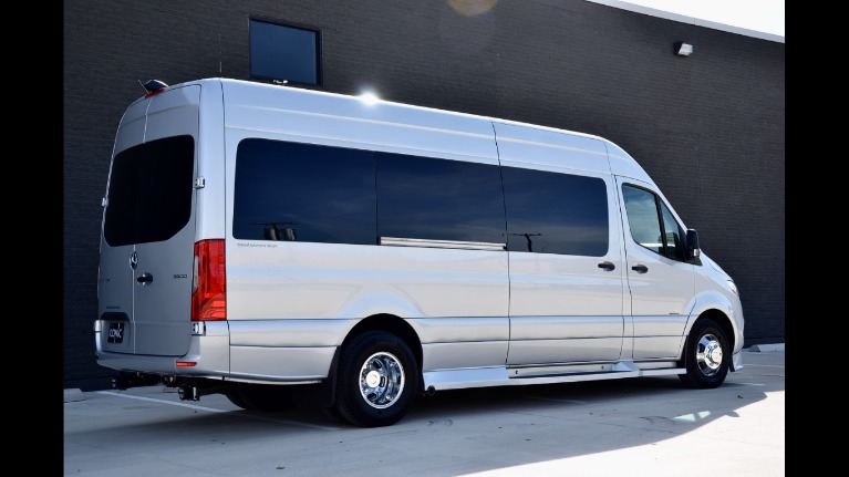 Used 2019 Mercedes-Benz 170 Midwest Day Cruiser Full Partition 3500 Dual Door for sale Sold at Iconic Sprinters in Fort Worth TX 76106 3