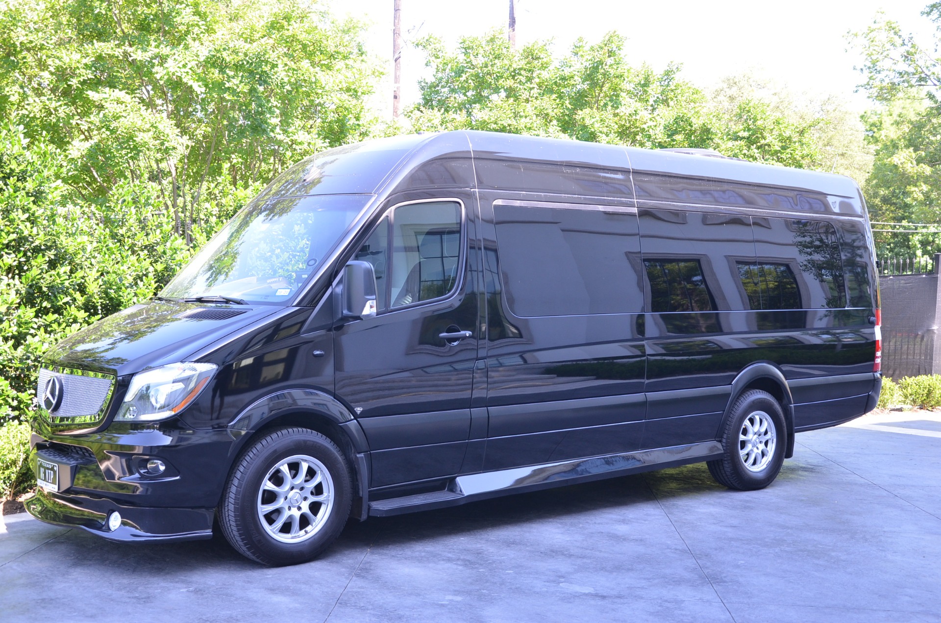 Used 2017 Mercedes-Benz Sprinter Business Class 3500 Extended for sale Sold at Iconic Sprinters in Fort Worth TX 76106 1