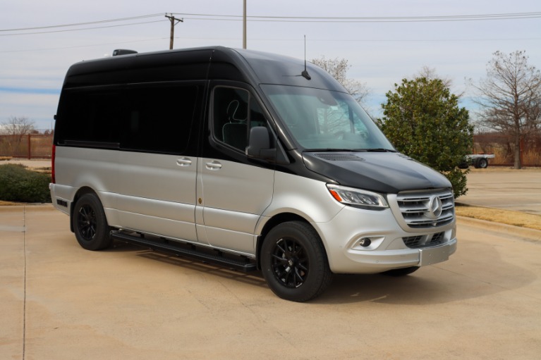 New 2022 Mercedes-Benz 144 Sprinter Day Lounge D6 2500 6 passenger for sale Call for price at Iconic Sprinters in Fort Worth TX 76106 3